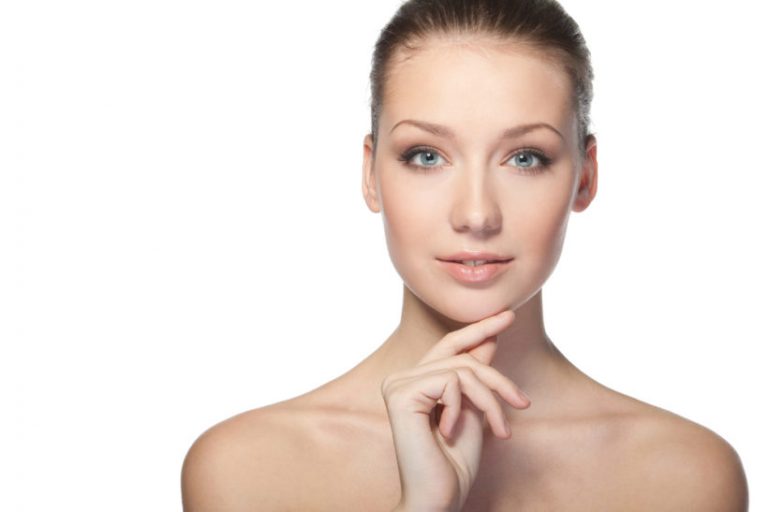 Dr Amanda Fanous - Chirurgie Esthétique Faciale à Montréal
